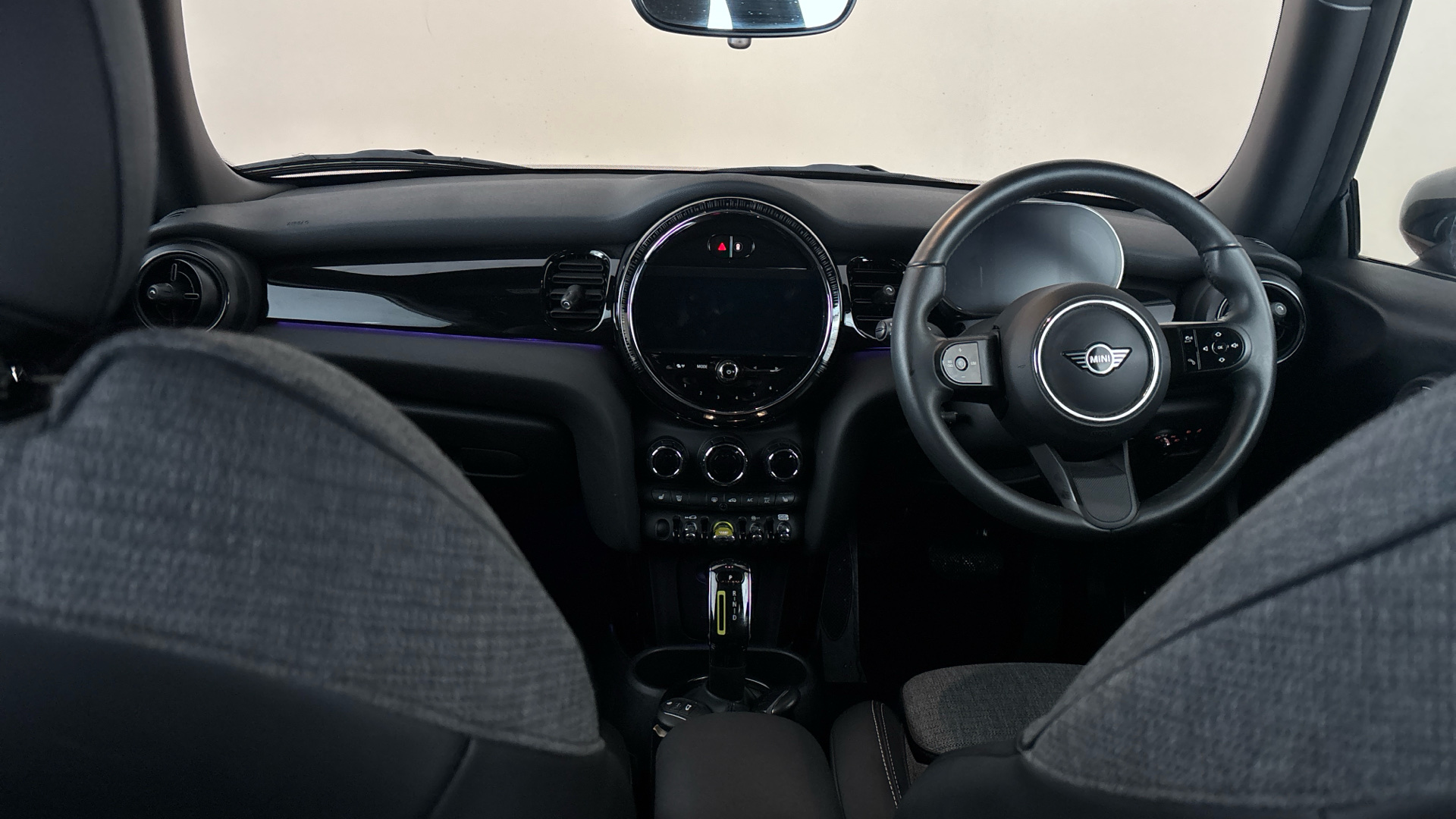 4060170 135kW Cooper S Level 2 33kWh 3dr Auto