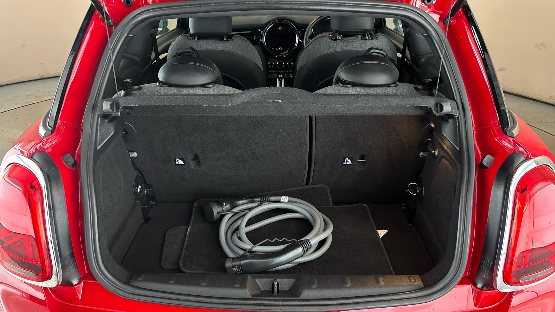 4060170 135kW Cooper S Level 2 33kWh 3dr Auto