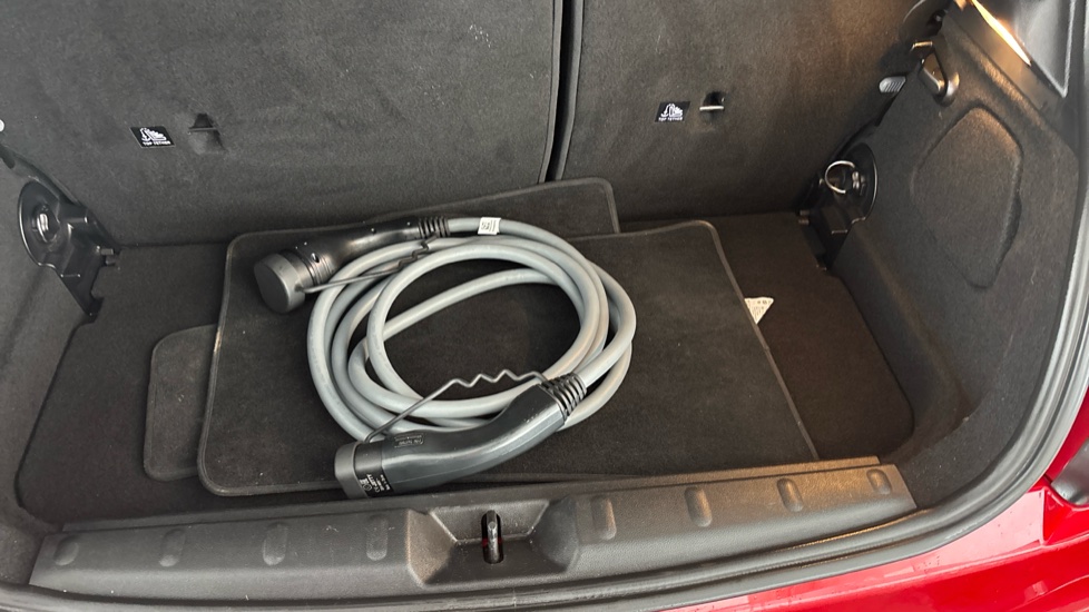 MINI HATCHBACK Image 22