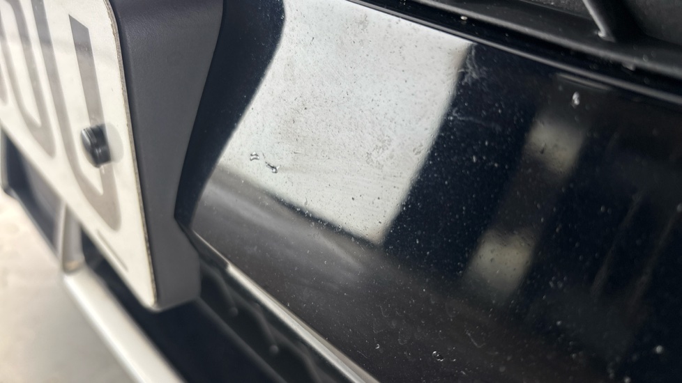 MG ZS Multiple chips