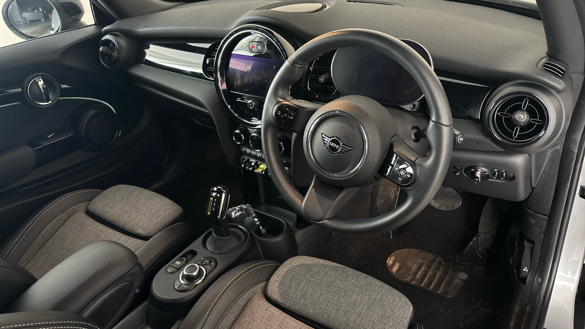 4058653 135kW Cooper S Level 2 33kWh 3dr Auto