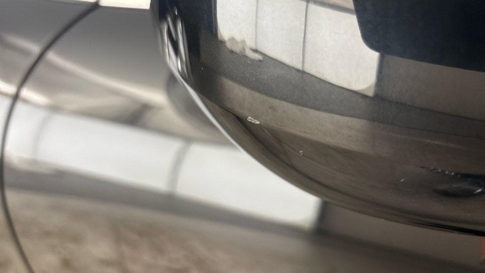 MINI HATCHBACK Chips