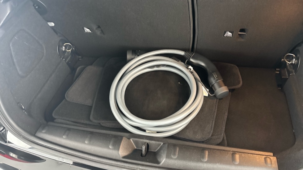 MINI HATCHBACK Image 22