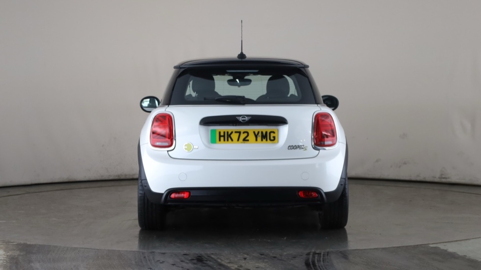 MINI HATCHBACK Image 4