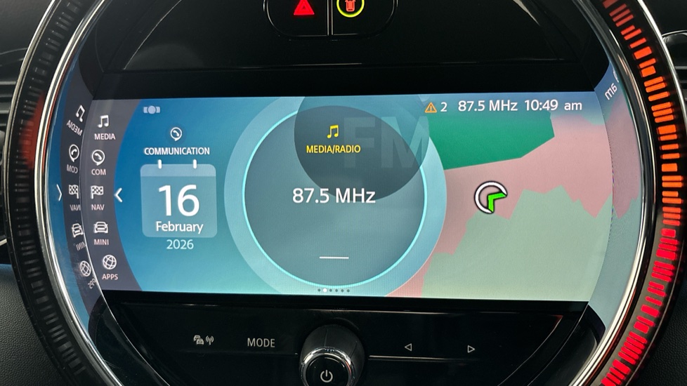 MINI HATCHBACK Image 12