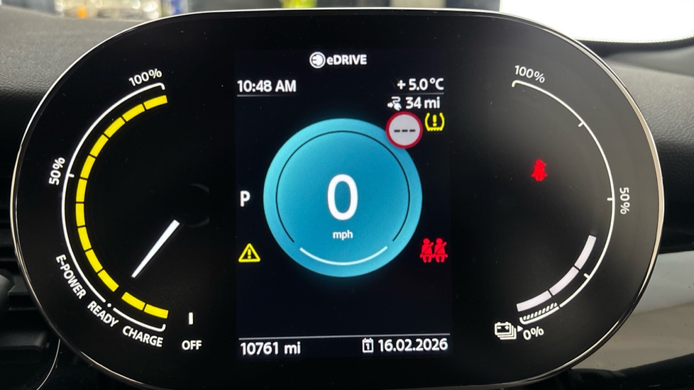 MINI HATCHBACK Image 13