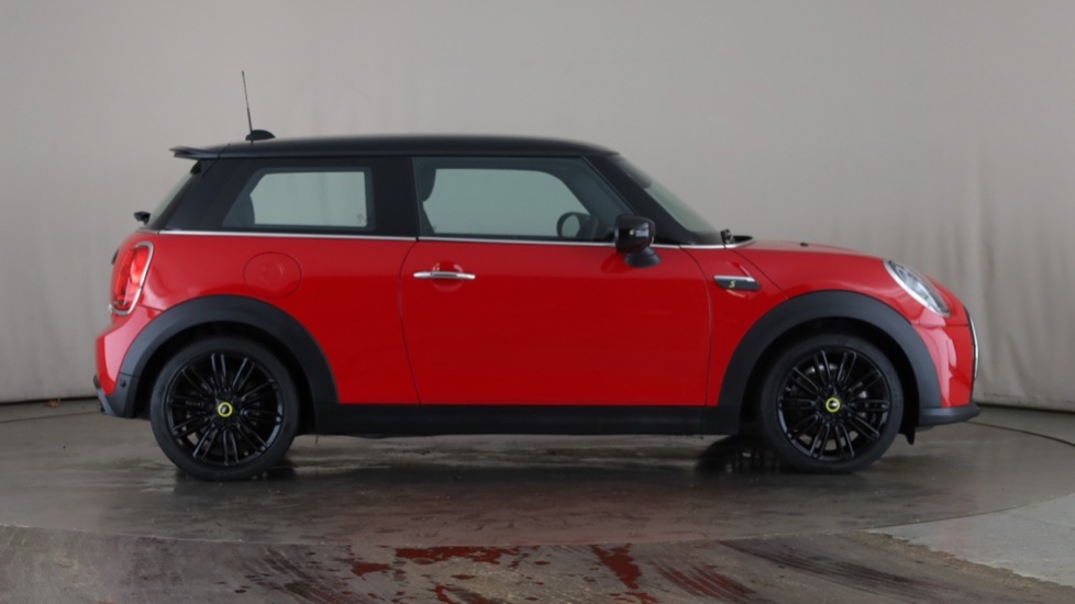MINI HATCHBACK Image 6