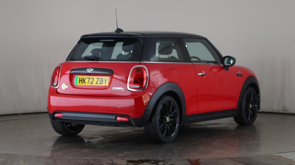MINI HATCHBACK Image 5