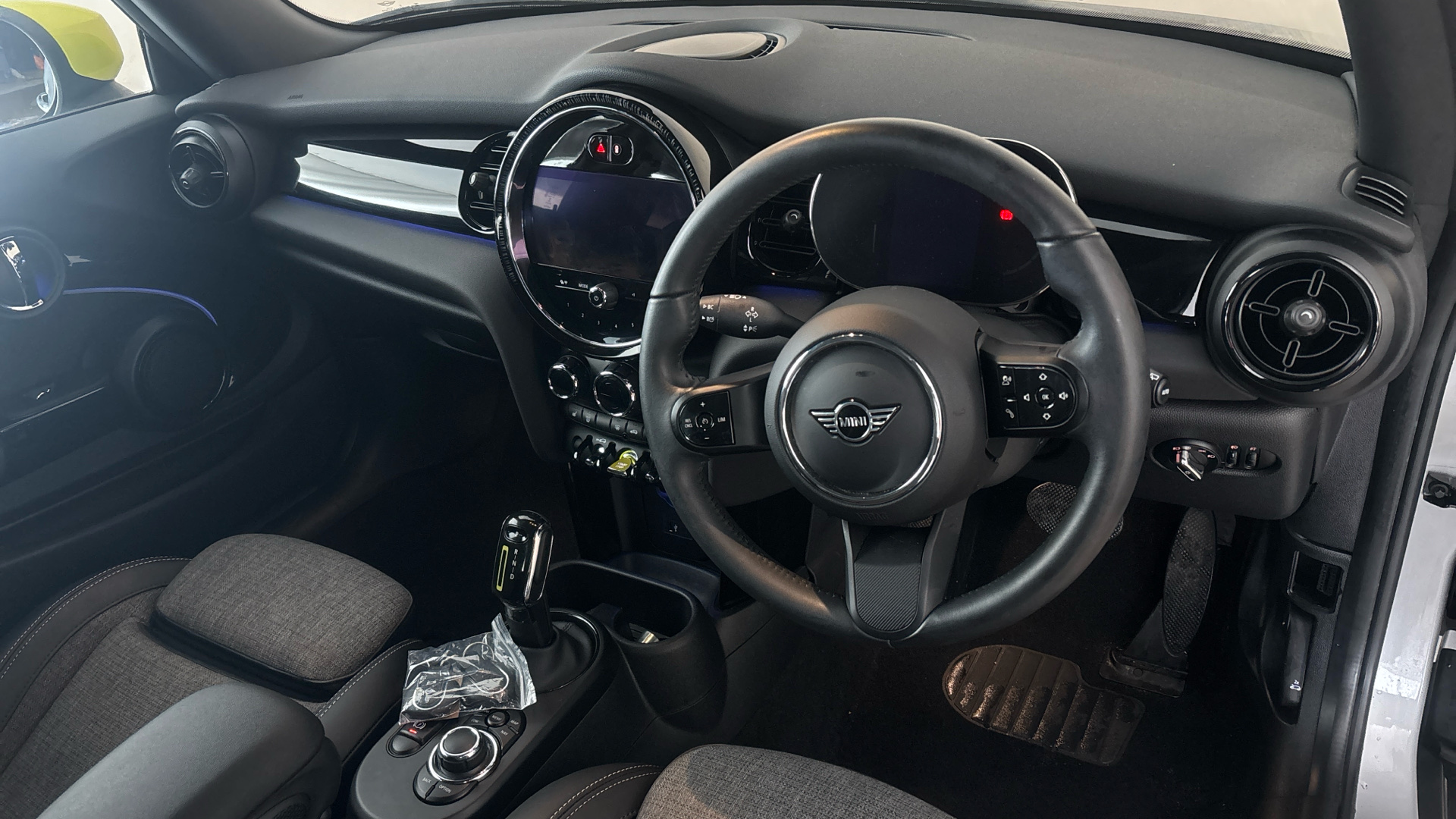 4060456 135kW Cooper S Level 2 33kWh 3dr Auto