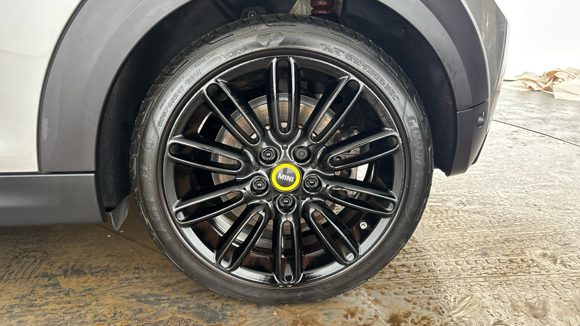 4060456 135kW Cooper S Level 2 33kWh 3dr Auto