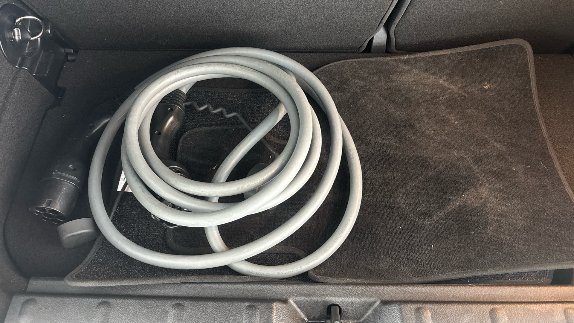 4060456 135kW Cooper S Level 2 33kWh 3dr Auto