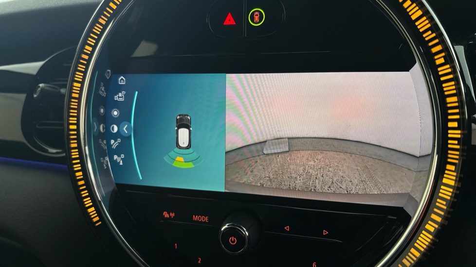 MINI HATCHBACK Reverse camera