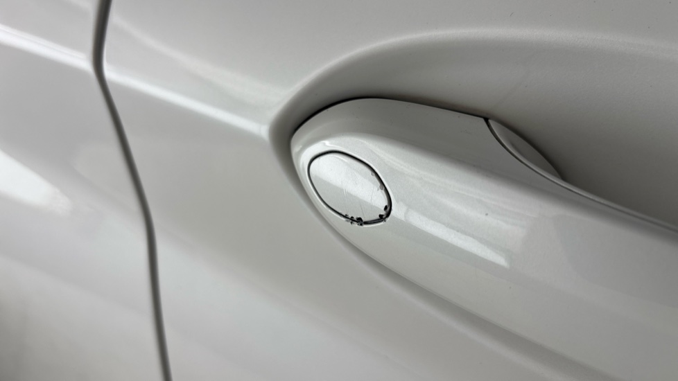 BMW iX3 Chips