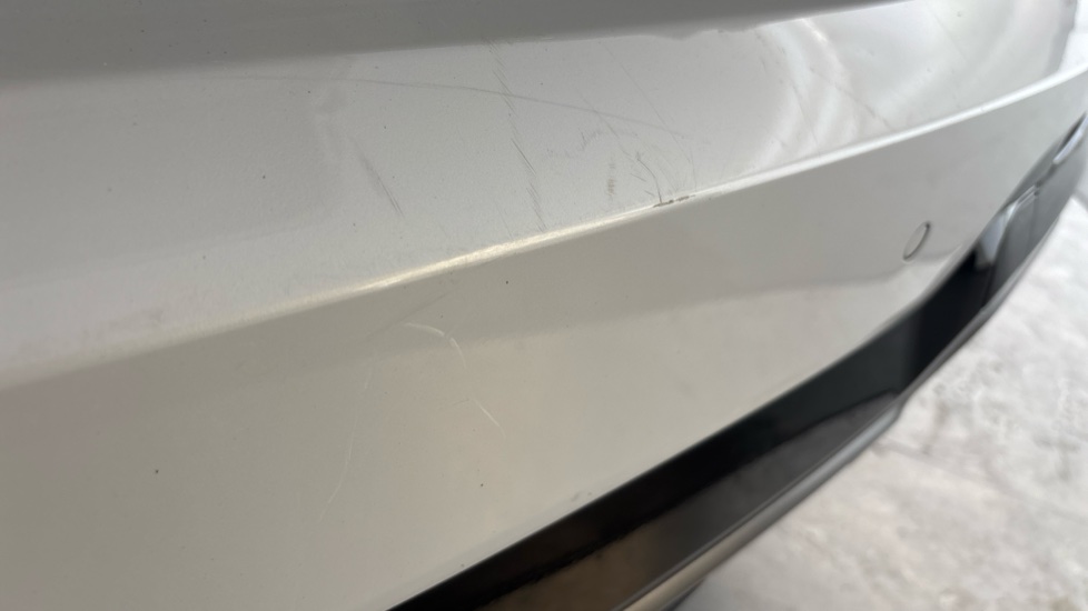 BMW iX3 Scratches and chips