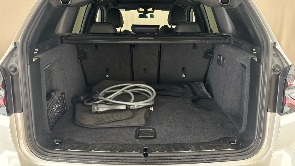 BMW iX3 Image 15