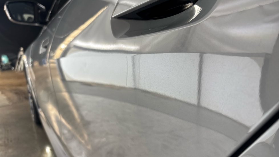 BMW I4 dents