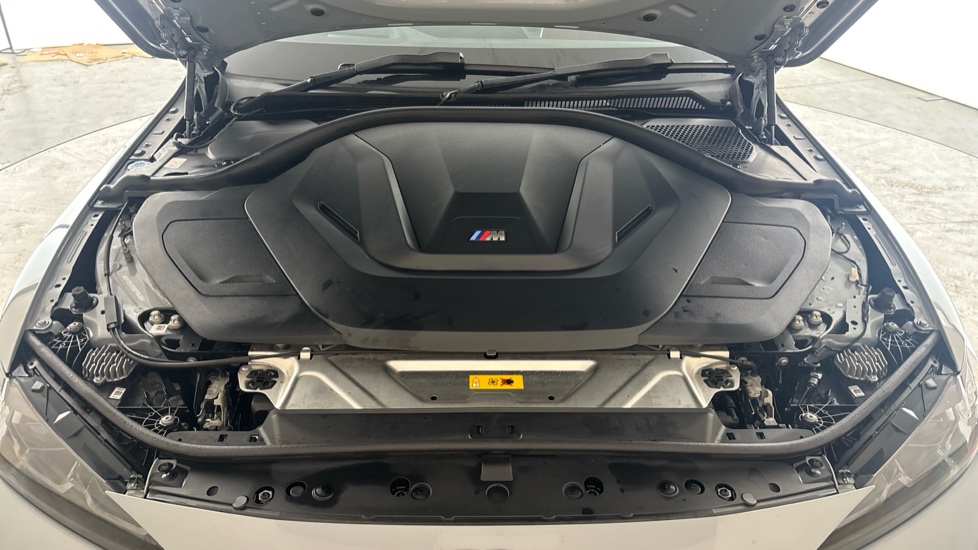 BMW I4 Image 16