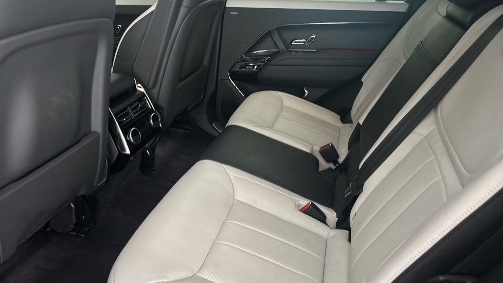 LAND ROVER RANGE ROVER SPORT Image 14