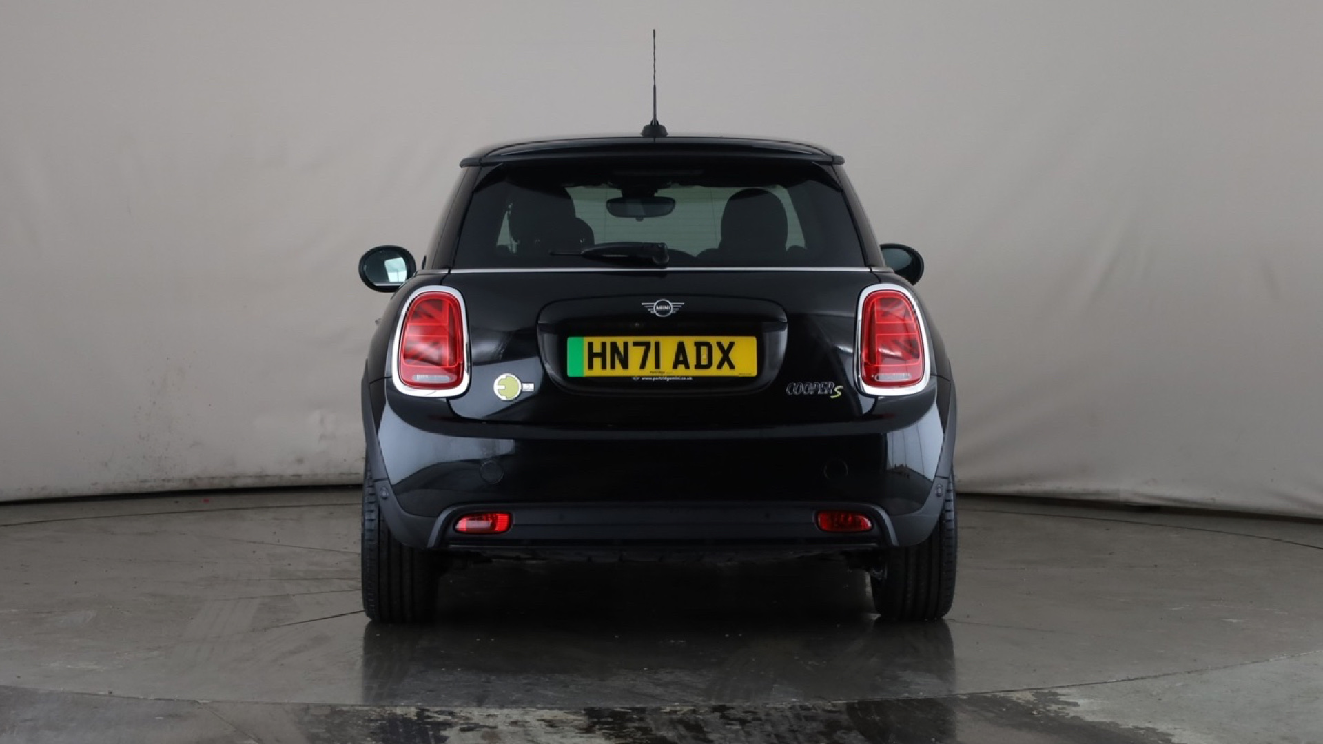 4021758 135kW Cooper S Level 2 33kWh 3dr Auto