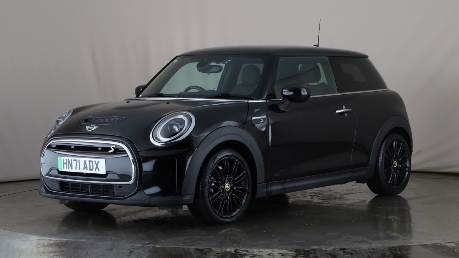 Mini Hatchback Electric 135kW Cooper S Level 2 33kWh 3dr Auto