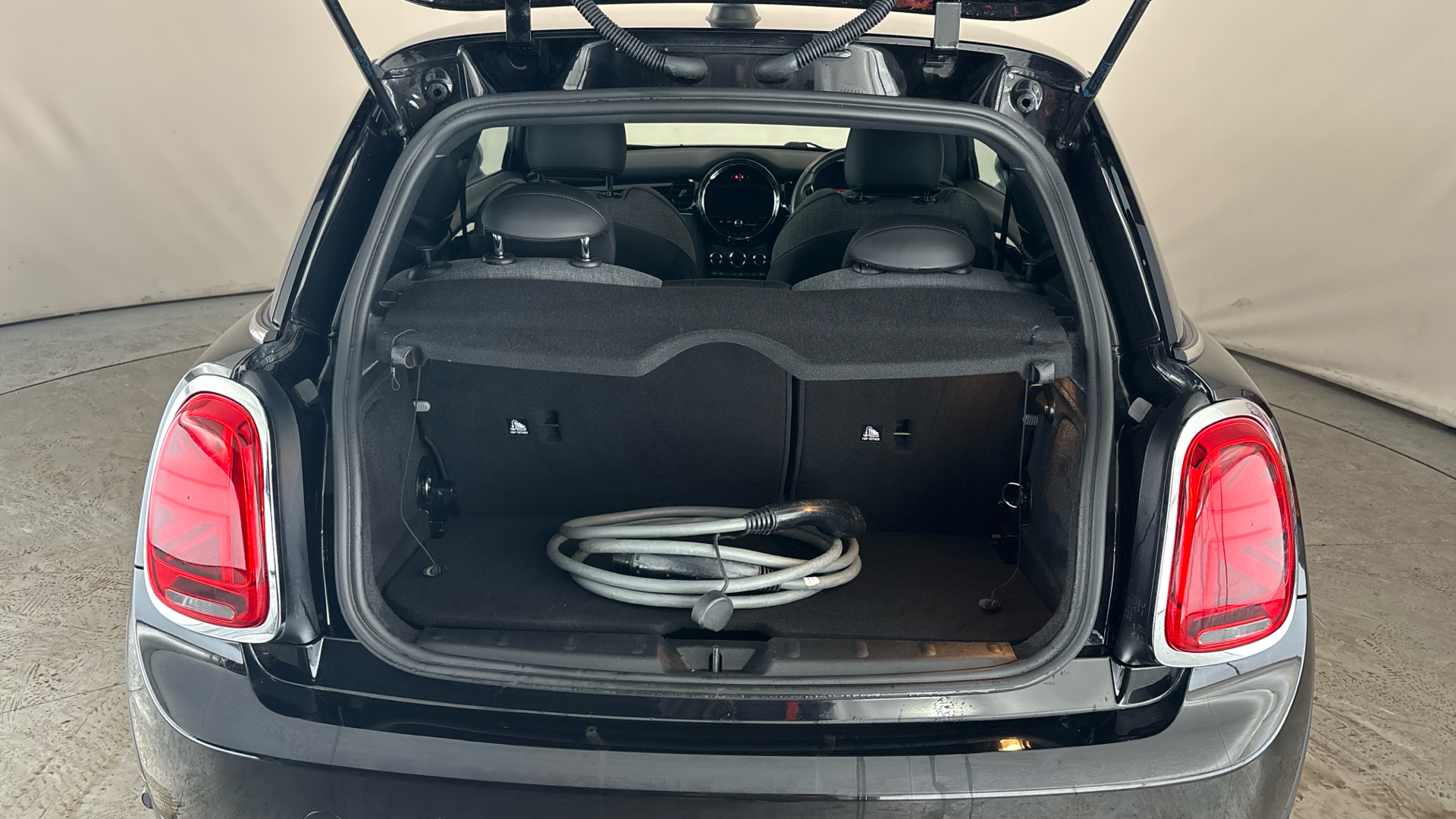 4021758 135kW Cooper S Level 2 33kWh 3dr Auto