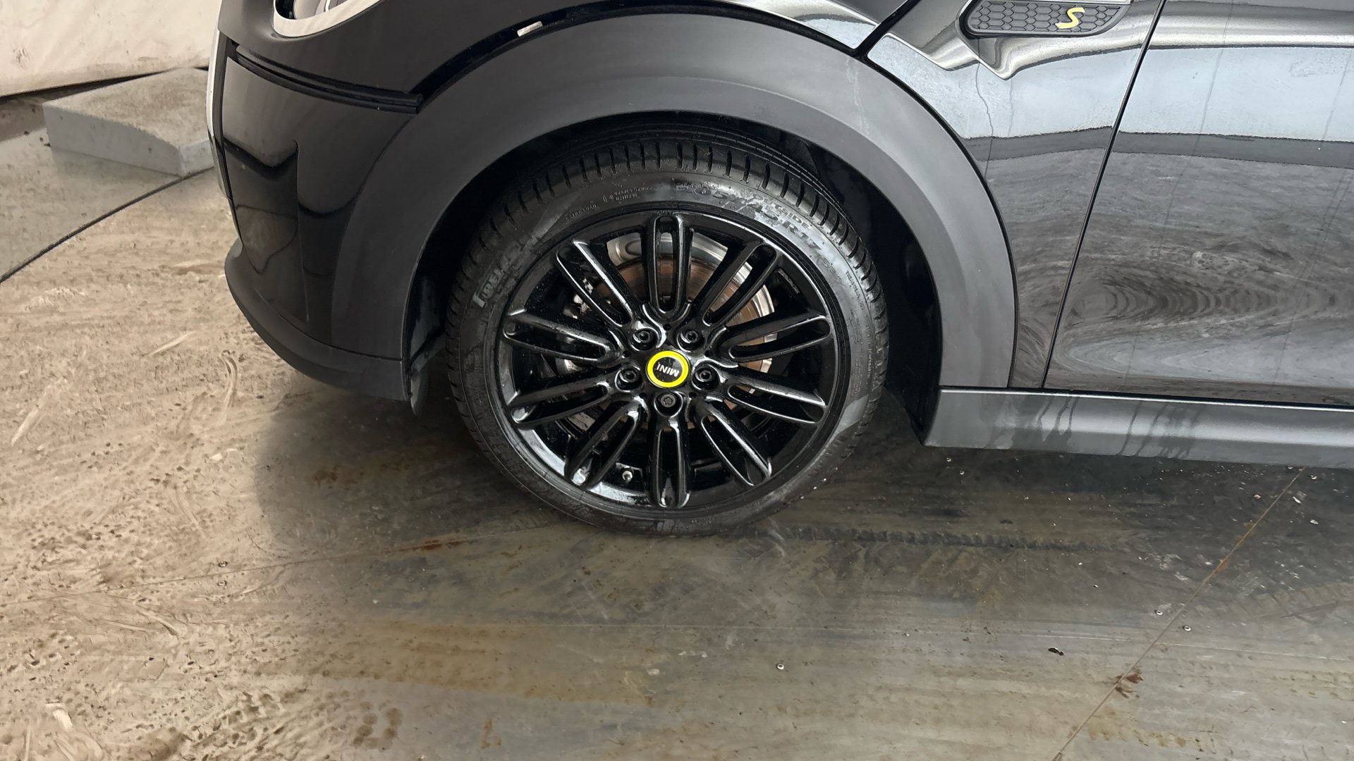 4021758 135kW Cooper S Level 2 33kWh 3dr Auto