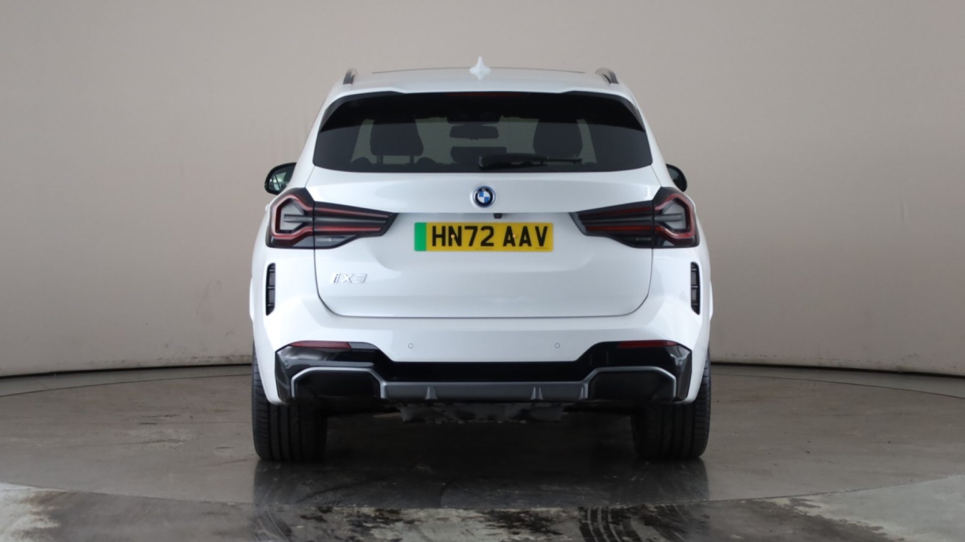 4049404 210kW M Sport Pro 80kWh 5dr Auto