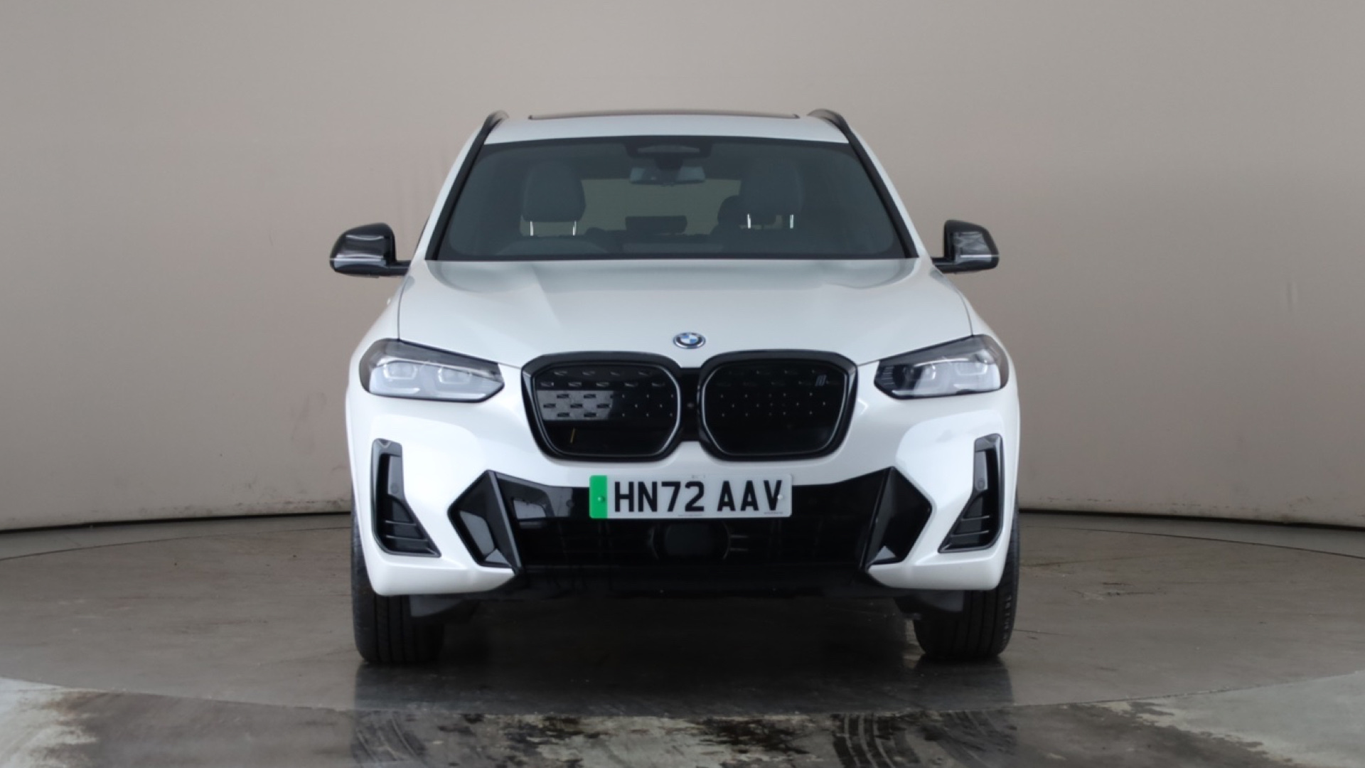 4049404 210kW M Sport Pro 80kWh 5dr Auto