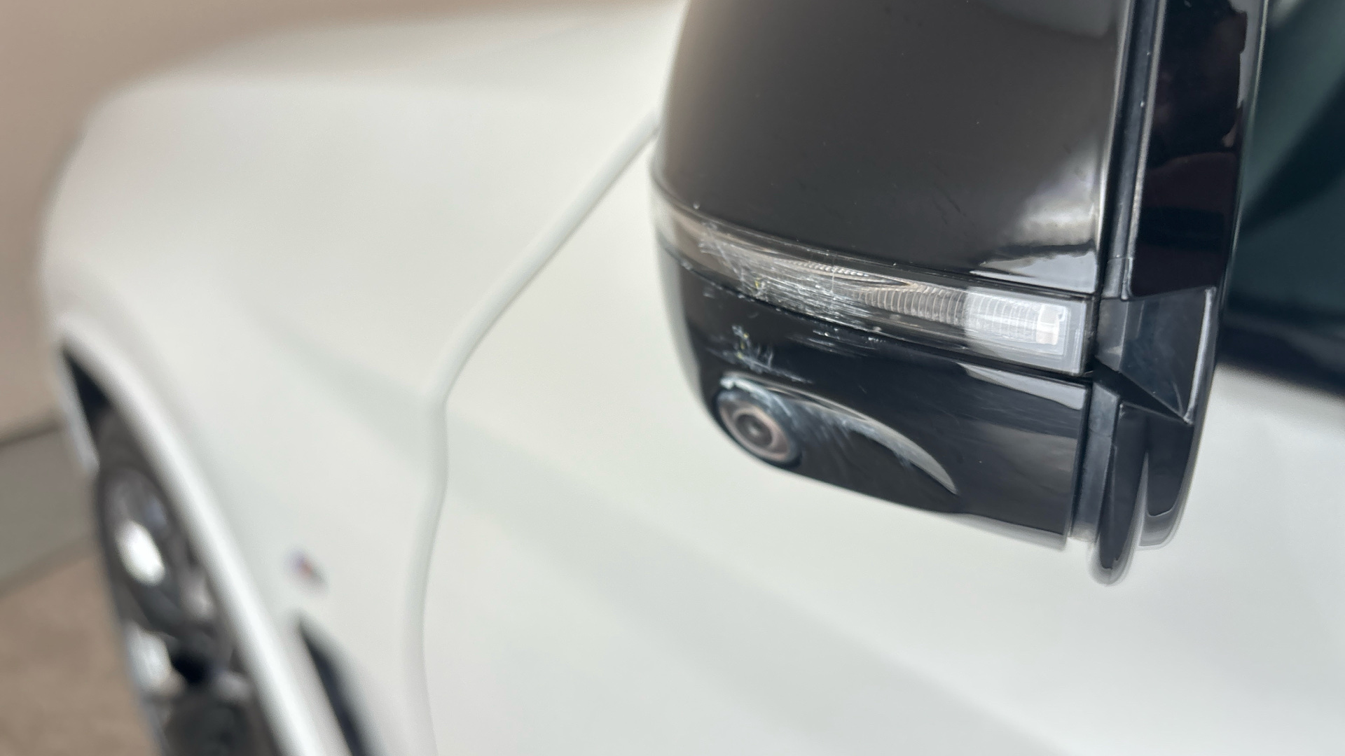 4049404 210kW M Sport Pro 80kWh 5dr Auto