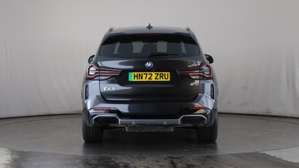 BMW iX3 Image 4