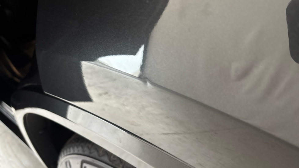 BMW iX3 dents