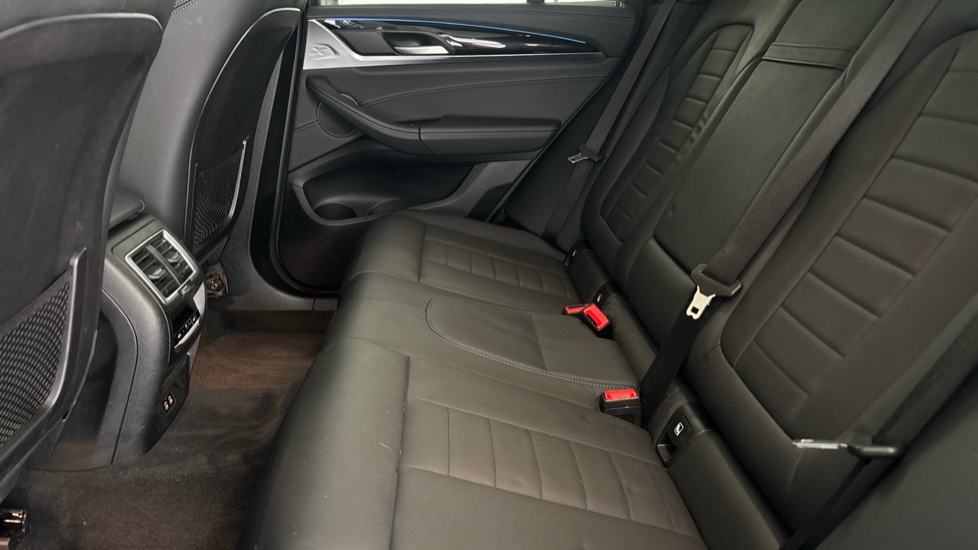 BMW iX3 Image 14
