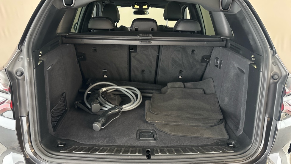 BMW iX3 Image 15