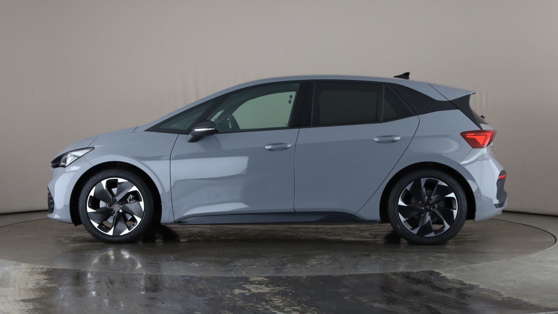 150kW V2 58kWh 5dr Auto [2023]