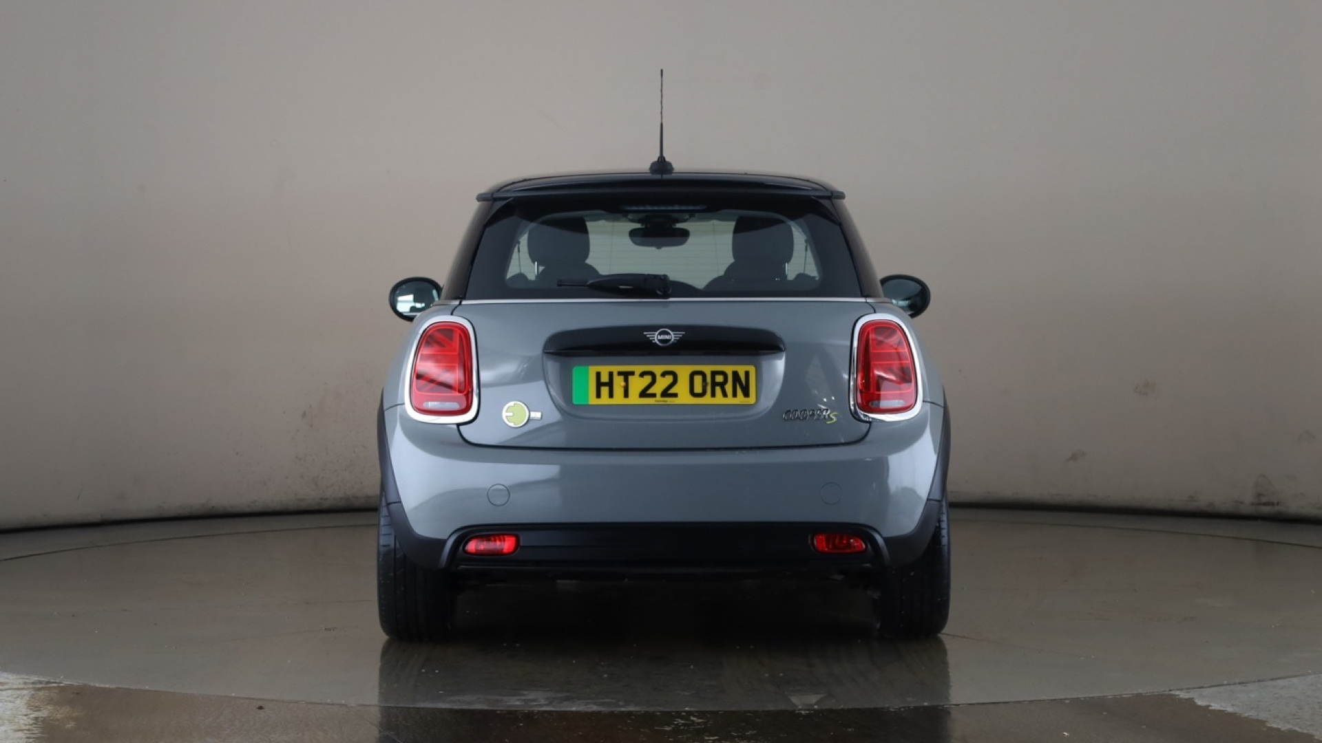 4060171 135kW Cooper S Level 1 33kWh 3dr Auto