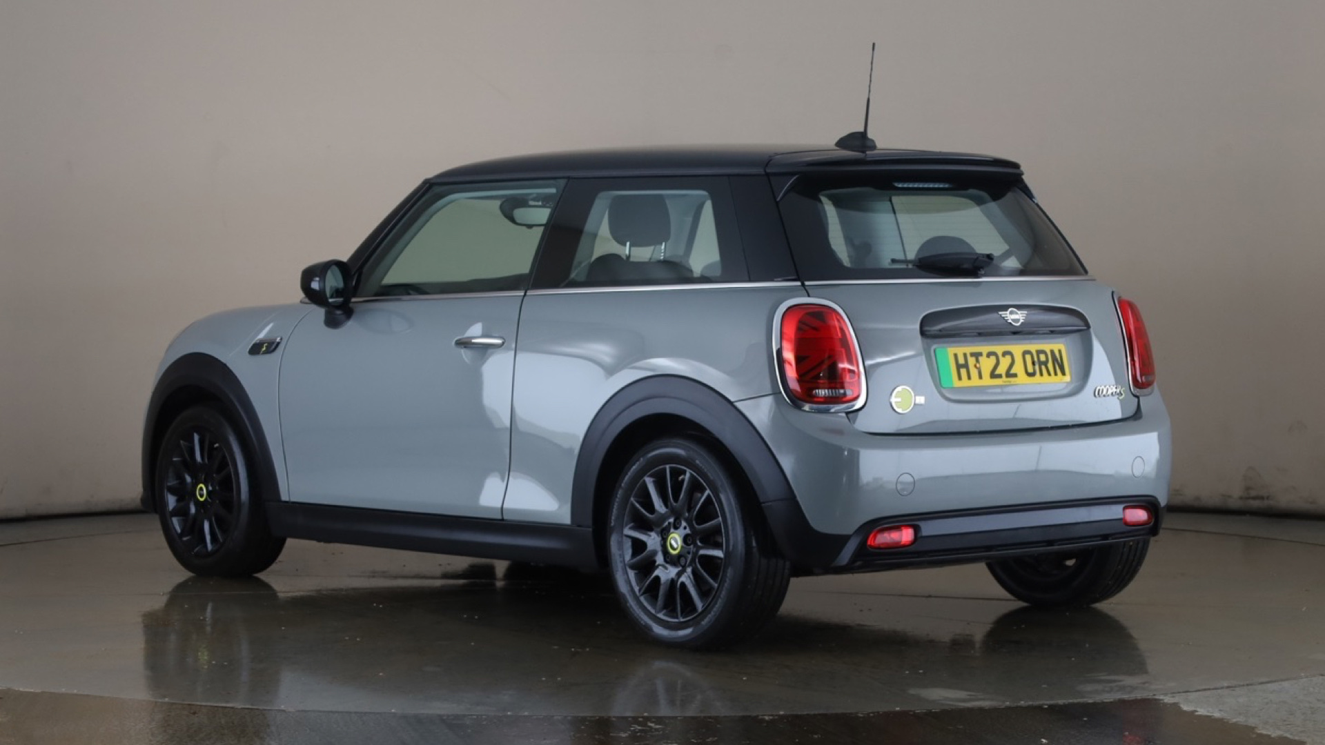 4060171 135kW Cooper S Level 1 33kWh 3dr Auto