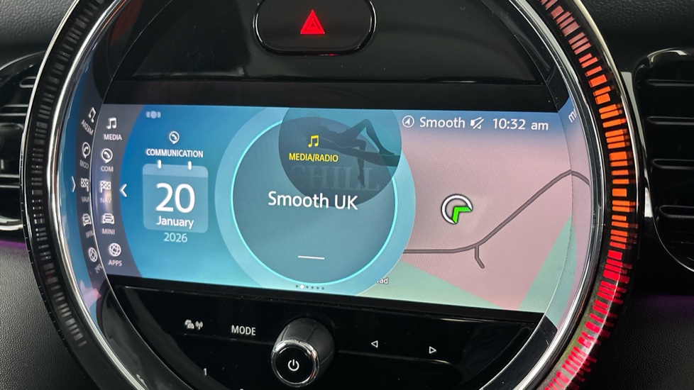 MINI HATCHBACK Image 12