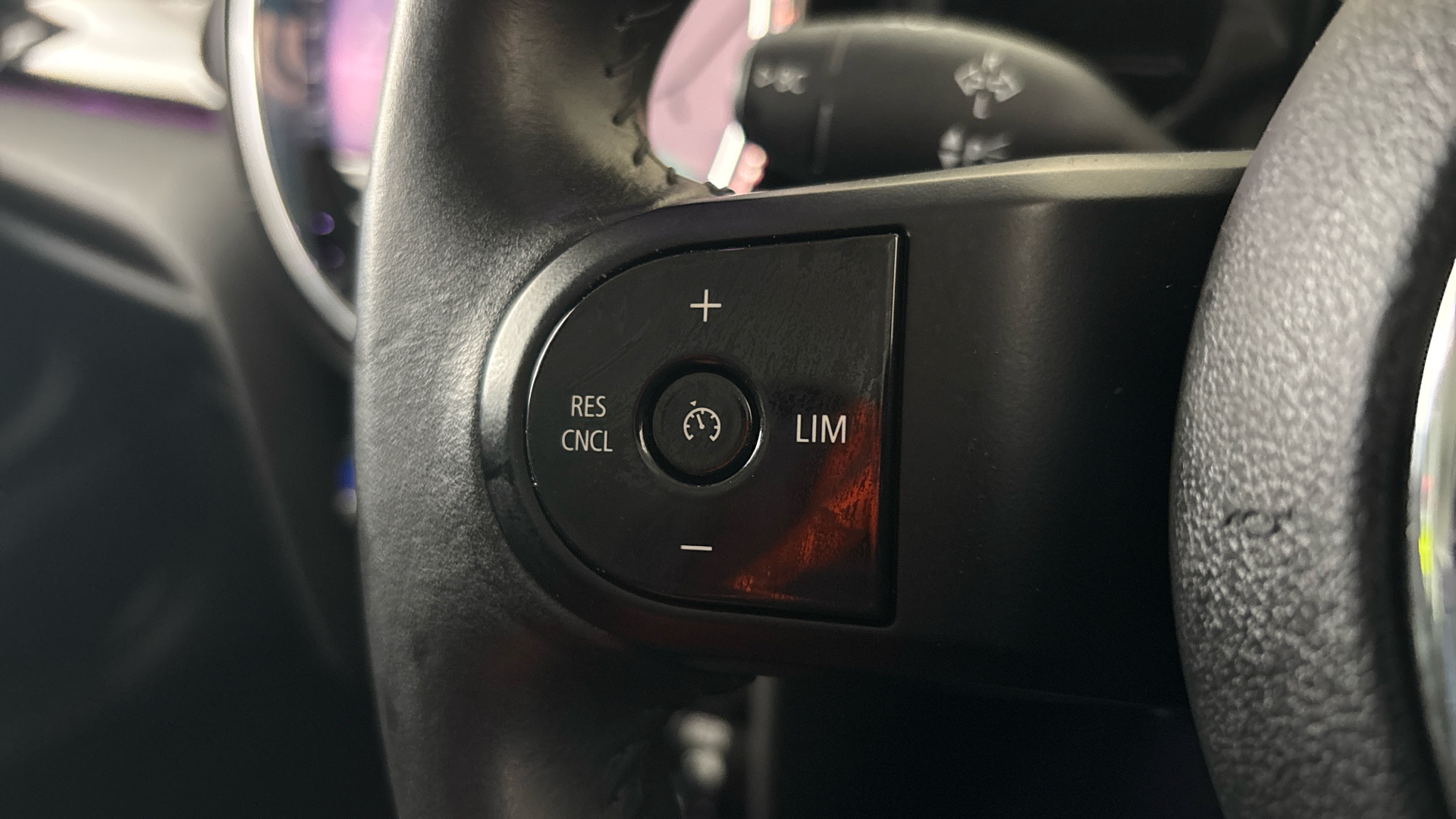 4060171 135kW Cooper S Level 1 33kWh 3dr Auto