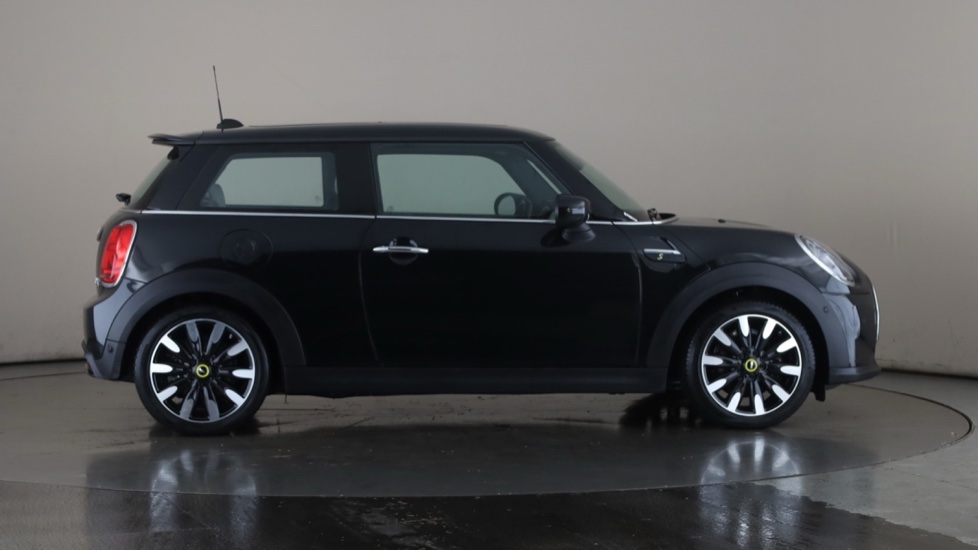 MINI HATCHBACK Image 6