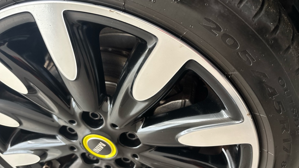 MINI HATCHBACK Scuff