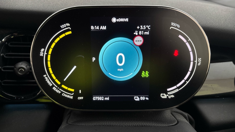 MINI HATCHBACK Image 13