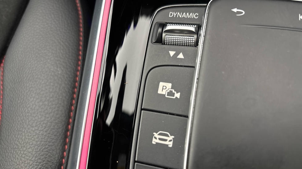MERCEDES EQB reverse camera