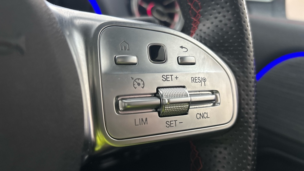 MERCEDES EQB cruise control