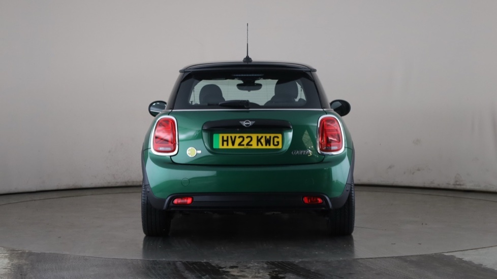 MINI HATCHBACK Image 4