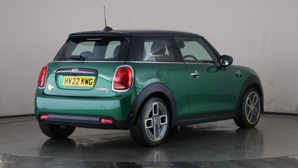 MINI HATCHBACK Image 5