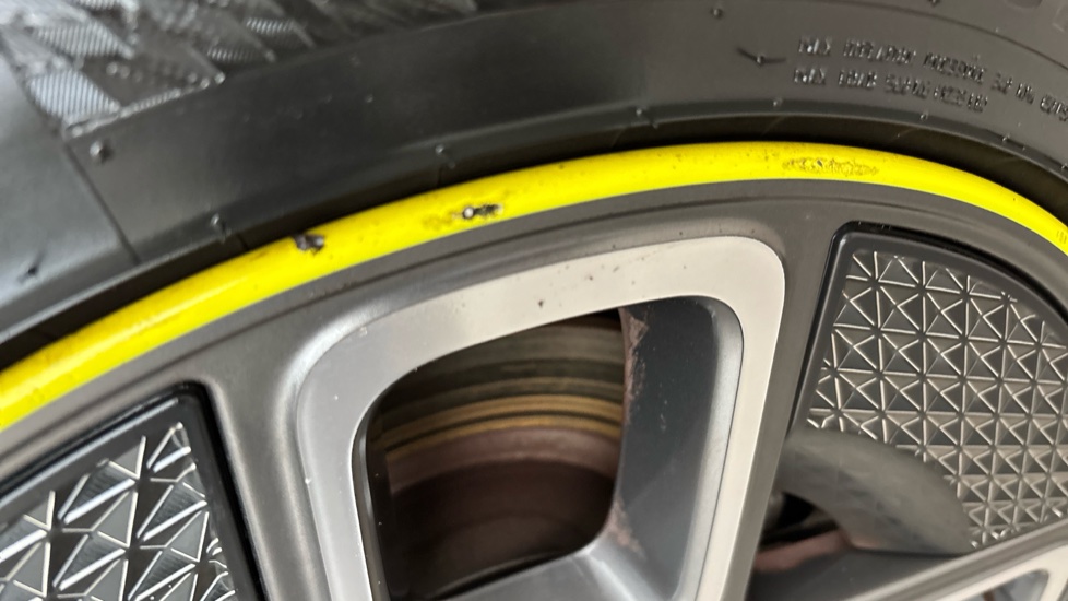 MINI HATCHBACK scuff