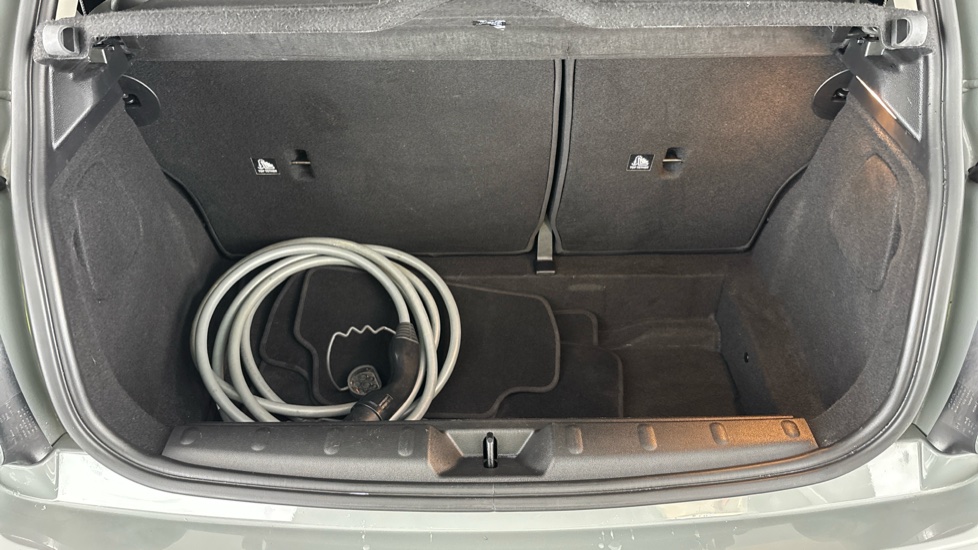 MINI HATCHBACK Image 15