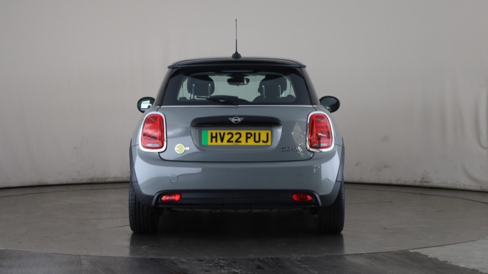 MINI HATCHBACK Image 4