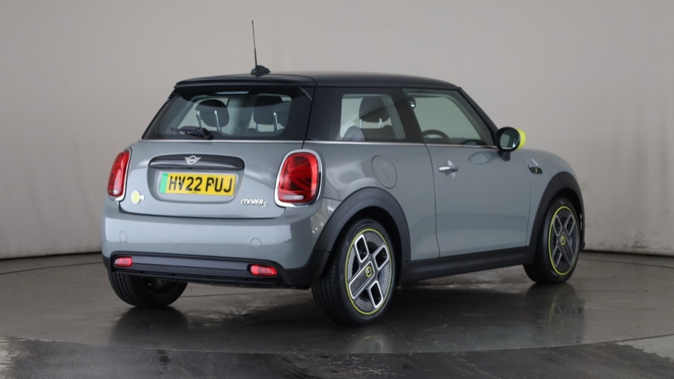 MINI HATCHBACK Image 5