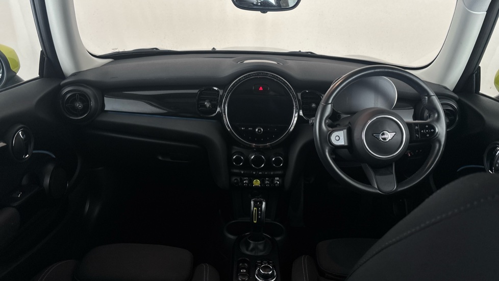 MINI HATCHBACK Image 11